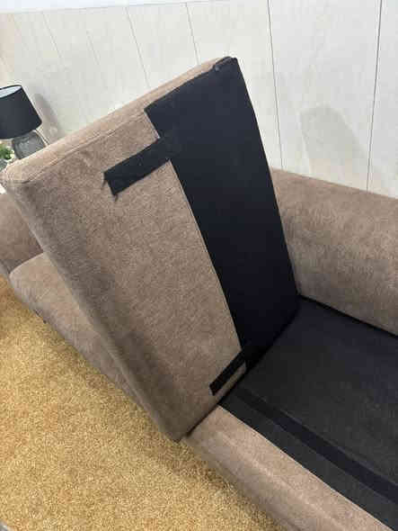 قنفات شغل تركي درجة اولى من شركة البرونز  نظافة 98‎%‎ للعلم تم شراءه 875 الف ومعروض للبيع 490 الف للتواصل ***********
