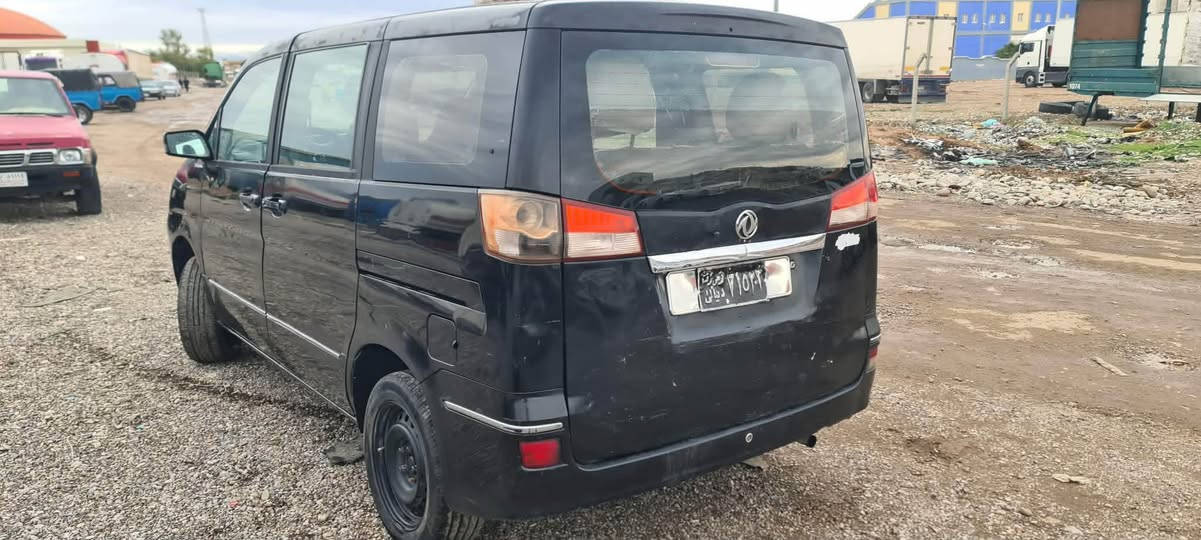 دونفینگ 2013 مەکینەی بیلاد جوار بستون گیر عادی زور مەزبوتە ریگەپیدانی هەیە گەرمی ئیش ئەکات زور جوانە دەبلەکانی زةعیفة و بئ عةیبة نرخي 27 گةلاومةجالی تیایة گورینەوەش اکەم بە شتیک بەدلم بیت ژ.م *********** *********** كالار, السليمانية
