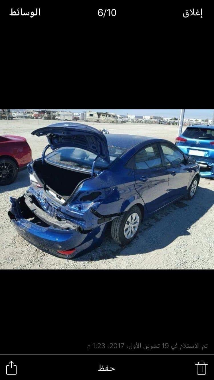 سيارة هونداي اكسنت زرقاء موديل حديث للبيع. السيارة في حالة جيدة وتعمل بشكل ممتاز، وأجهزة القياس تشير إلى قراءة عداد 69279 ميل. الصبغة الخارجية زرقاء لامعة، والسيارة تتضمن ميزات قياسية مريحة. بشكل عام، السيارة نظيفة ومعتنى بها. بها تلف واضح في الجزء الخلفي كما هو موضح في الصور، ولكنها قد تكون فرصة ممتازة لمن يبحث عن سيارة بسعر مناسب لتصليحها أو للحصول على قطع غيار جيدة.