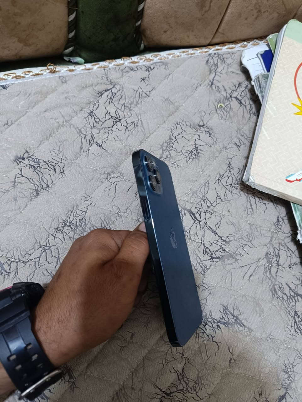 سلام عليكم ايفون ١٢برو مكس مستر كفاله جهاز جديد ولله بطريه ٨٢ لا شخوط ولا شي جديد شحنته ويا ولكورتونه مكان بابل مركز مدينه سعر ٥٠٠وبي مجال ***********
