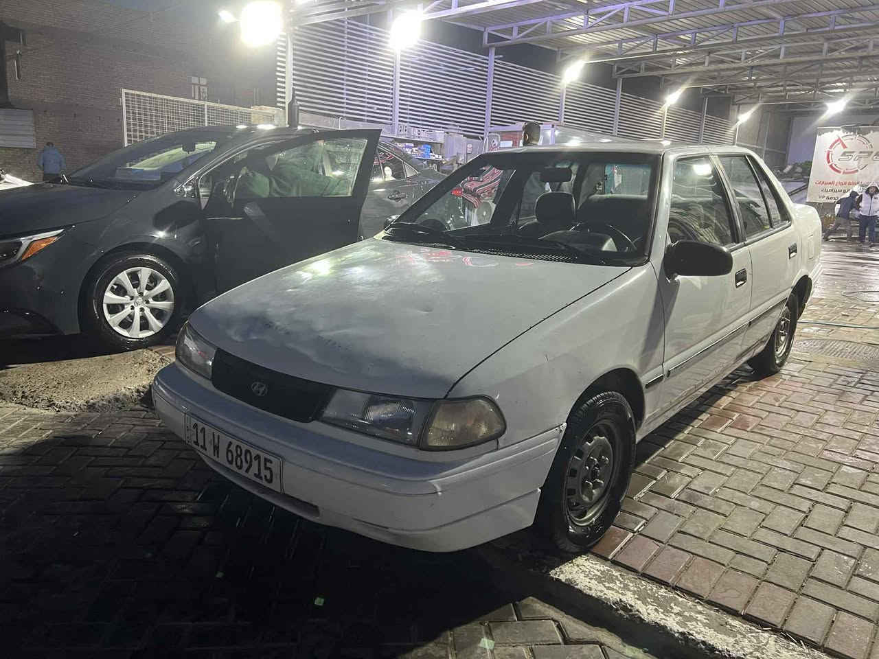 السلام عليكم.
اكسنت موديل 93 
محرك مجفت جديد. 
بدون صبغ 
رقم بغداد 
مكانها الغزالية 
السعر 35
هزه جديد ورقم جديد 

اني مكلف بالنشر لحد يراسلني. 
***********
