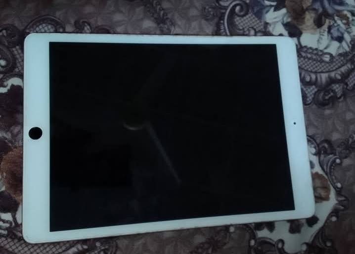 ايباد ٨ نضيف حيل ببجي فول ٦٠ فريم
ذاكرة ٣٢ 
السعر ١٥٠ أو مراوس بايفون ١١ وفوك


**إذا كنت صاحب هذا الإعلان وتريد حذفه لأي سبب، رجاءا أرسل رسالة إلى الدعم الفني**