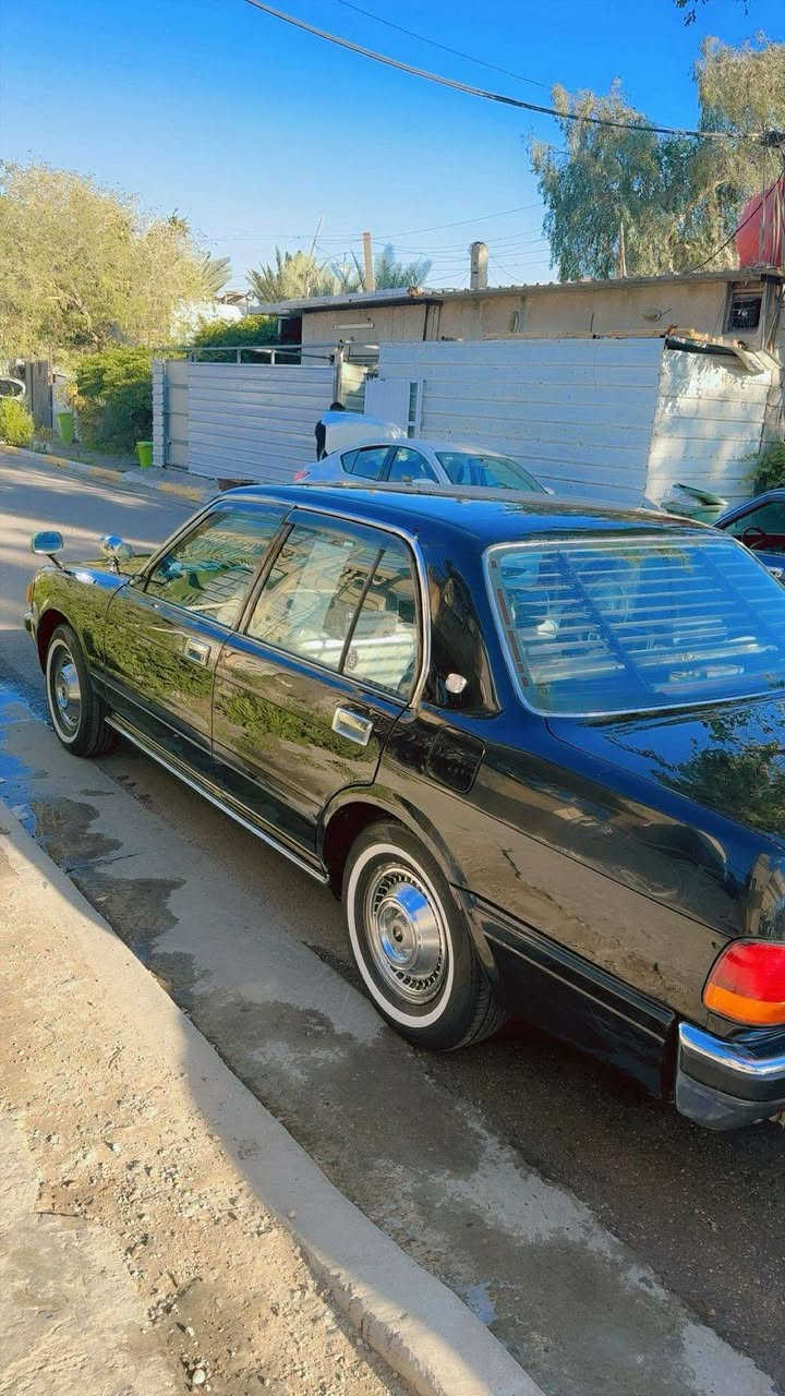 كراون ديلوكس للبيع موديل ١٩٩٣ مكينة ونجي سيارة بلادية مكانات صبغ للإستفسار الاتصال
‎0771 197 9295
