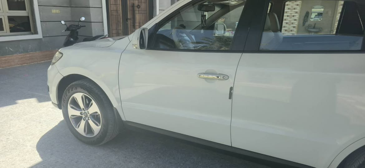 السلام عليكم سنتافيا ٢٠١٢ خليجي ٧ راكب فول واحد على واحد مكفوله كفاله عامه رقم انبار دولي كير ومحرك وكشر مكفول يعني مكفوله من الرقم للرقم ماشيه ١٥٠ تخطم تاير وباتري جديد اشاير بالمري تبريد ٣ قطع سياره مالت بيت  وجديده بمعنى الكلمه 
العنوان الرمادي والسعر ١٨ ونص الشراي يتفضل والي مو شراي لايعلق لطفا 
***********
