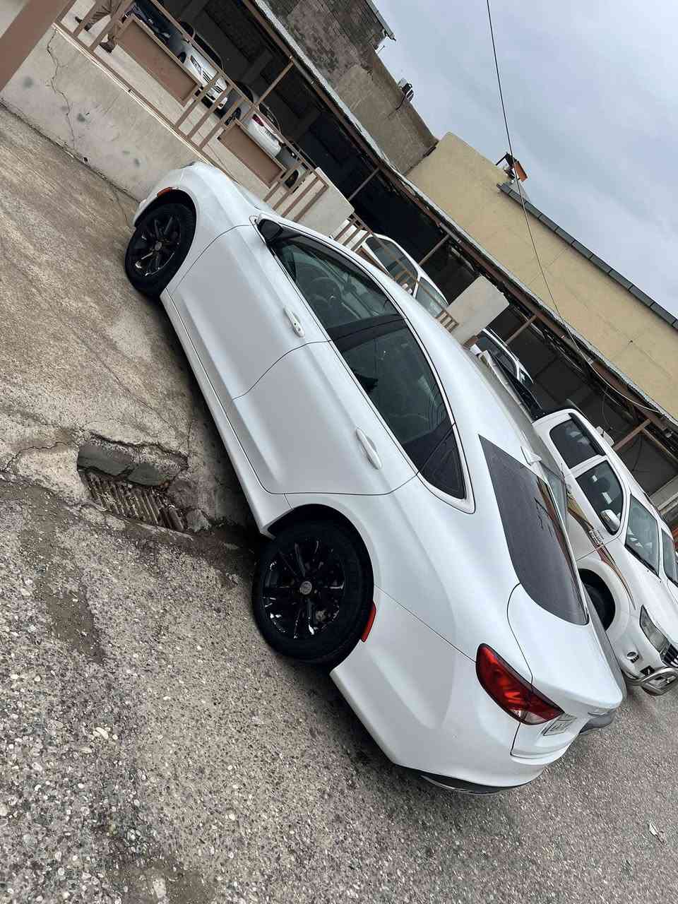 C200 موديل 2026 
لون ابيض بدون  صبغ
ماشي 127kM 
كشنات جلد فول مواصفات 
*********** 
سيارة بدون اي نواقص ولا مصرف نضافة 100%
سعر 130 قفل
