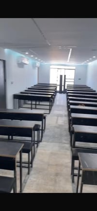 متوفر رحلات جديدات عددهن 25رحله كل رحله تتحمل 3 طلاب الي يريد يراسل ال...