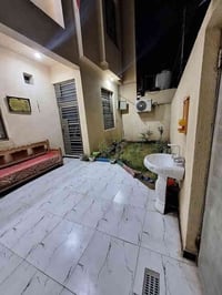 الاسكان الصناعي النزلة الأولى • دار ١٠٠م • حديقة داخلية