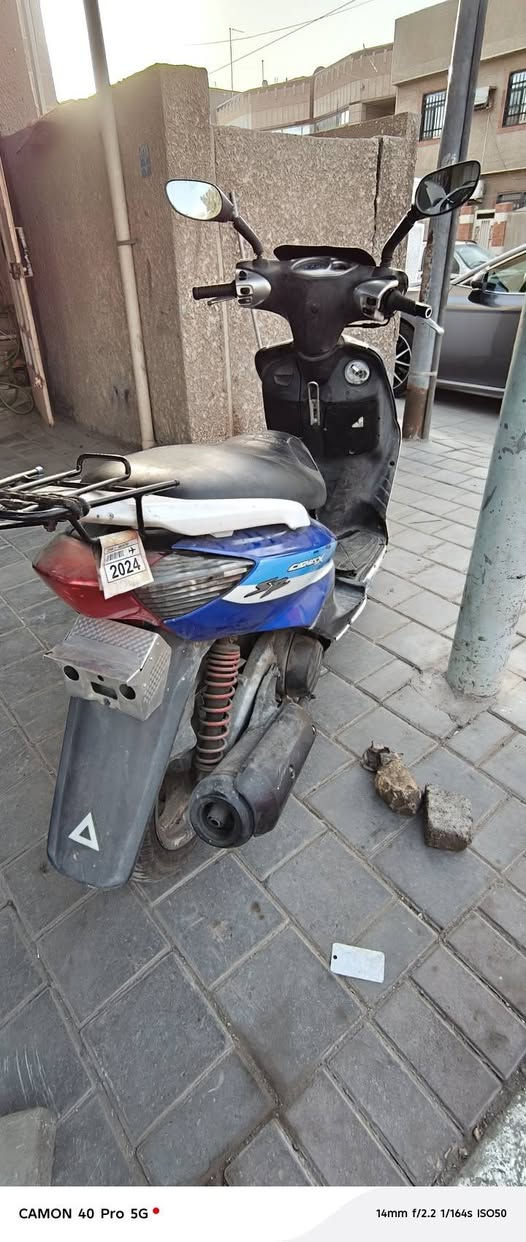 السلام عليكم دراجه سكنس شغاله  للمراوس فقط اريد دراجه شحن فقط وكون تمشي مسافات بعيده


**إذا كنت صاحب هذا الإعلان وتريد حذفه لأي سبب، رجاءا أرسل رسالة إلى الدعم الفني**