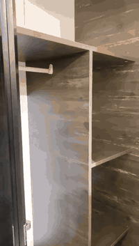 غرفه نوم (درسنك روم)اناره داخليه غرفه شبابيه نضيفه ما مستخدمه كم شهر وسعرها موجود بلصوره صارت عليه غاليه سبب لبيع اريد انقل لغير مكان سعر 1700 وبيها شي بسيط /بغداد _الغزاليه شراي يتصل ***********
