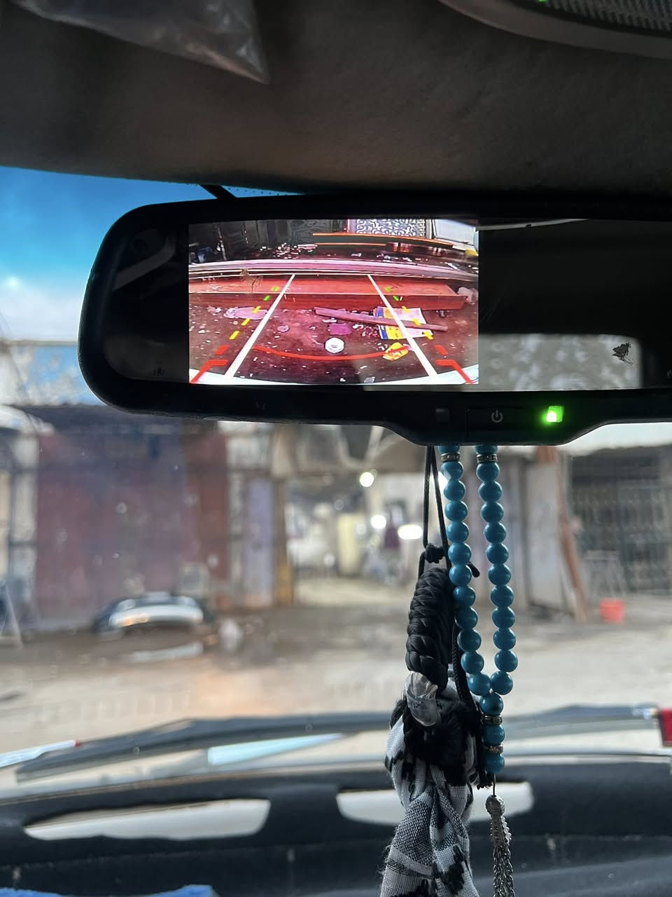 للبيع كيوكيو ٢٠١٠ سيارة جاهزه أي نقص مابيها سعره ٣٢ وبيها مجال عنوان بغداد الكفاح ***********
