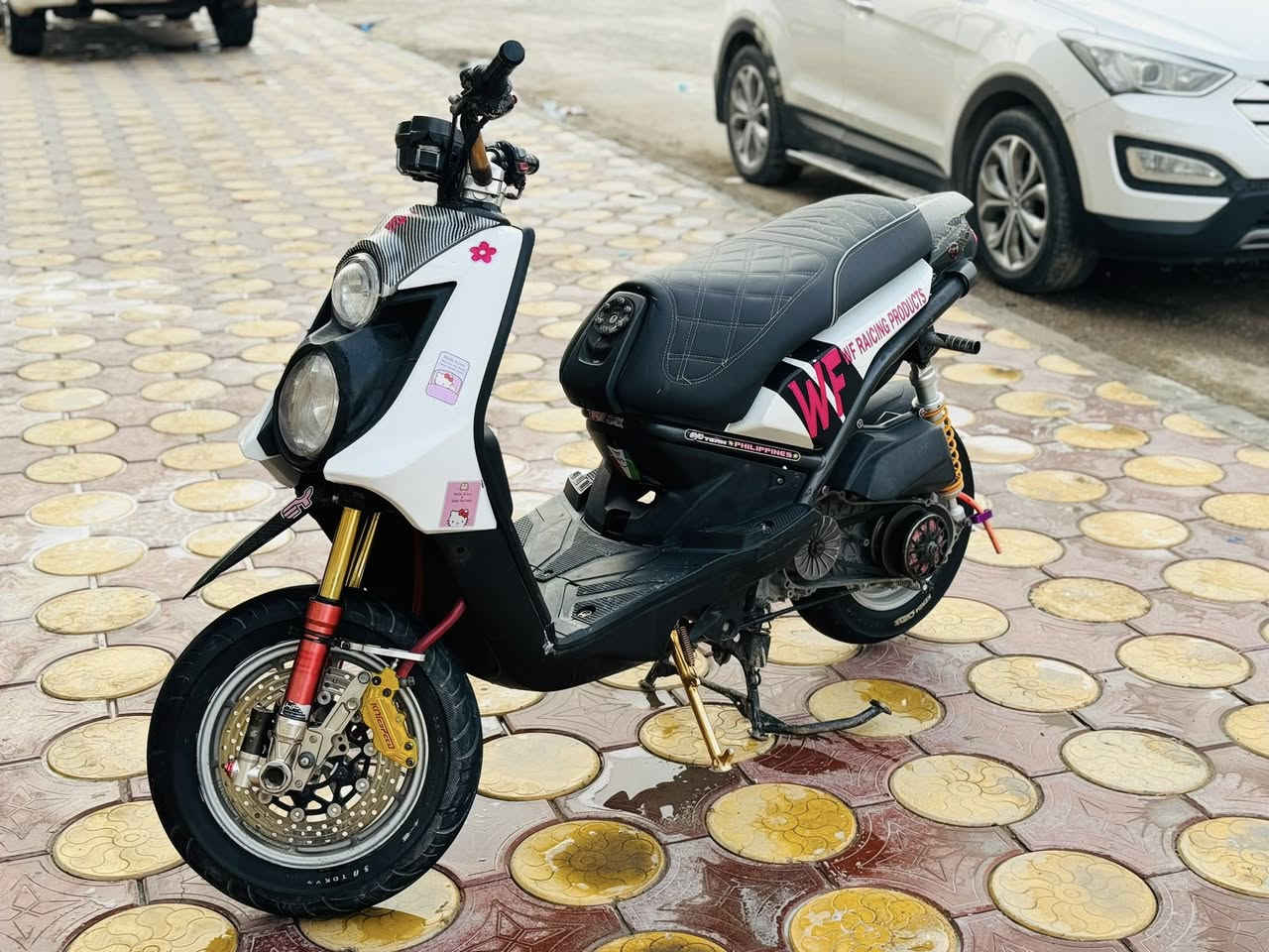 سلام عليكم
دراجه سكنس للبيع الدراجه مامفتوحه بوشتهه بلاديه شلعه ومعدل فول تزويد للاستفسار عله هاذ الرقم***********
