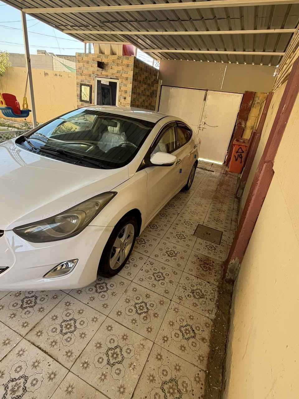 ١٢ خليجي مكينه ١٨٠٠ سياره بي صبخ بصيط يدون دواخل سياره جهازه من كلشي بسم كردي وكاليه مداور حاضر السعر ٩٥.   ***********
