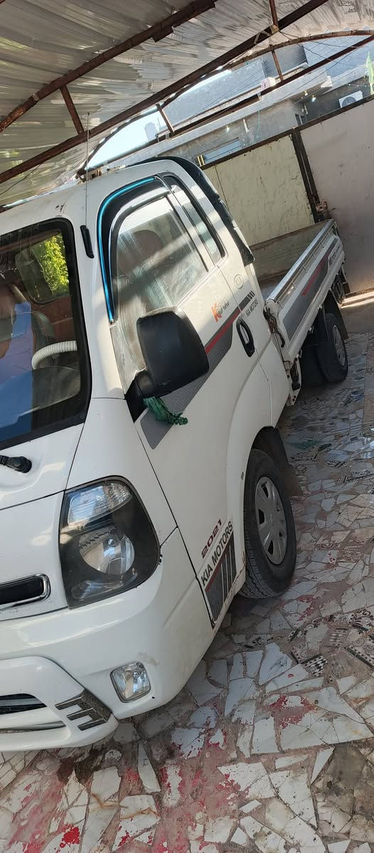 سلام عليكم كيه 700 موديل 15 سياره خير من الله جديده كفاله عامه من كلشي بيها فقط طخه بالربع جوه جدا خفيفه
ومرشوشه ولباقي كفاله تخم تاير جديدتبريد شغال محرك گير اكسن كفاله رقم كربلاء راعيها بالناصريه ايريد امداور شرط مداور ثاني يوم السعر 100 وبيها مجال للشراي العنوان نجف خان النص ***********
