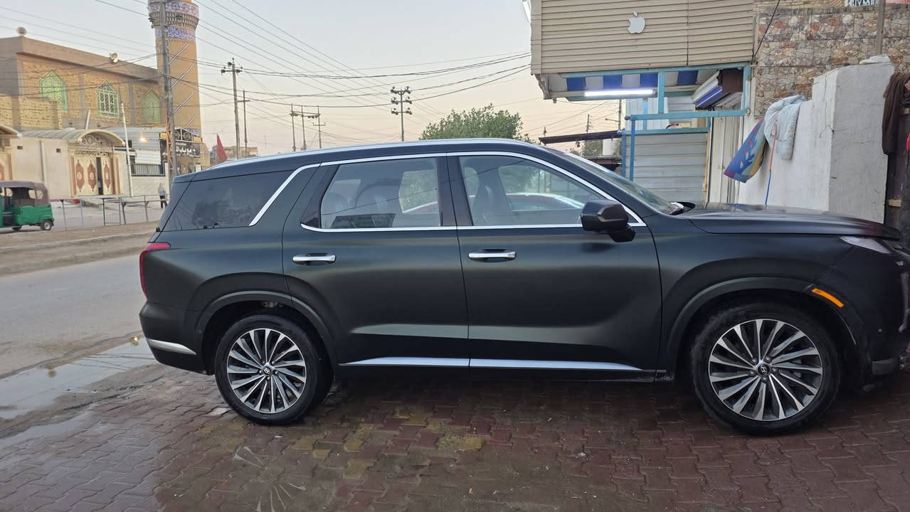 هونداي بلسايد كلكرافي
بيع مستعجل السعر ٢٧٤
 أعلى فئة بالبسلايد ع الإطلاق 
مواصفات معروفه والي ميعرفهن 
يراسلني خاص ادزهن لان هواي كلش
موديل ٢٣ دخول جديد رقم بغداد انكليزي 
بأسمي شخصيا سنويه لل٢٠٣٠ هزه جديده 
لون زيتنوني غير محدد 
وايضا مغلفه PPF طافي بالكامل 
للحمايه من الخدوش المقصوده والغير مقصوده 
بضمان ١٥ سنه وصيانه مجانيه كل ٦ أشهر 
لد وكالة نيو كار في الكراده
وبيه كتاب تراجع بيه الوكاله سعر ١٦ ورقه 
واني سويته بالعرض مال راس السنه ب٨ ونص 
تخم تاير كامل جديد
حداديه فول 

الحادث *
السياره ليبل واحد كل القطع بلادي 
بدون دواخل بدون ايبراك فقط صبغ من امريكا بابين وجاملغ خلفي جهة الايمن علما بدون فتح بدون تبديل 

للاستفسار هذا رقمي اتصال و واتساب 
***********
