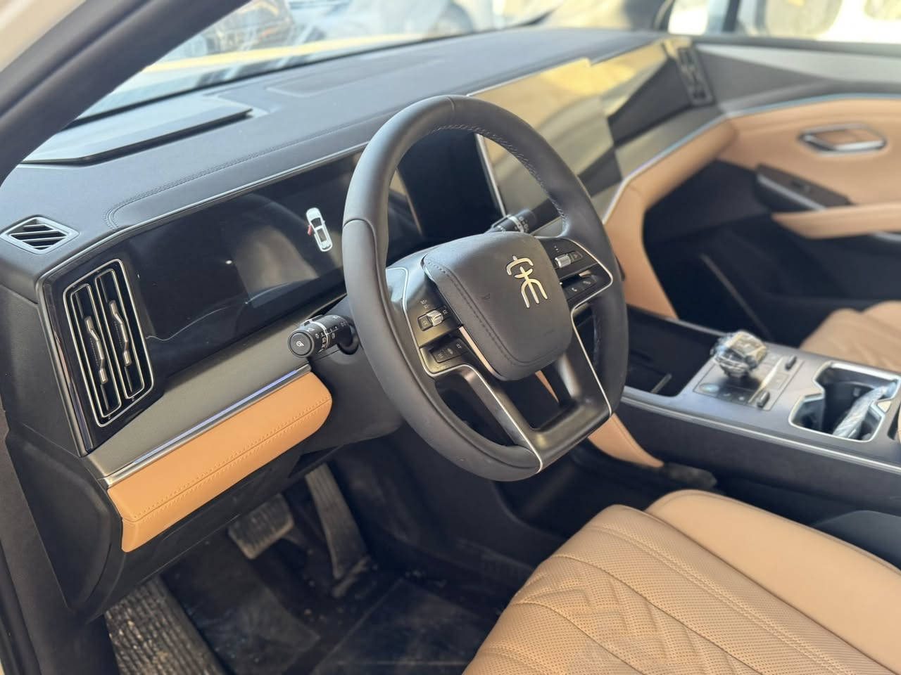 السعر 28,300,000 مليون 🔥
BYD سونگ L

بدون دلاليه فقط مبلغ السياره ☑️

بي واي دي سونك L فوووول كاميرات ٣٦٠ درجه 5كامرات كشنين كهرباء تبريد كشنات شاحن وايرلس رادارات  360درجه بلمري وامامي وخلفي ومانع تصادم  بانوراما بطاريه جبيره 

صفر زيرو   شاشه جبيره مستشعر بشر وحيوان وسيارات مواصفات متخلص بيه كامل مرفقات شاحنات عدد ٢ وفوم وكارت وارضيات ورام ☑️

متوفر جمله ومفرد 

بسعر 28,300,000 عراقي 

السعر غير شامل رسم المرور  

للاستفسار 

***********
