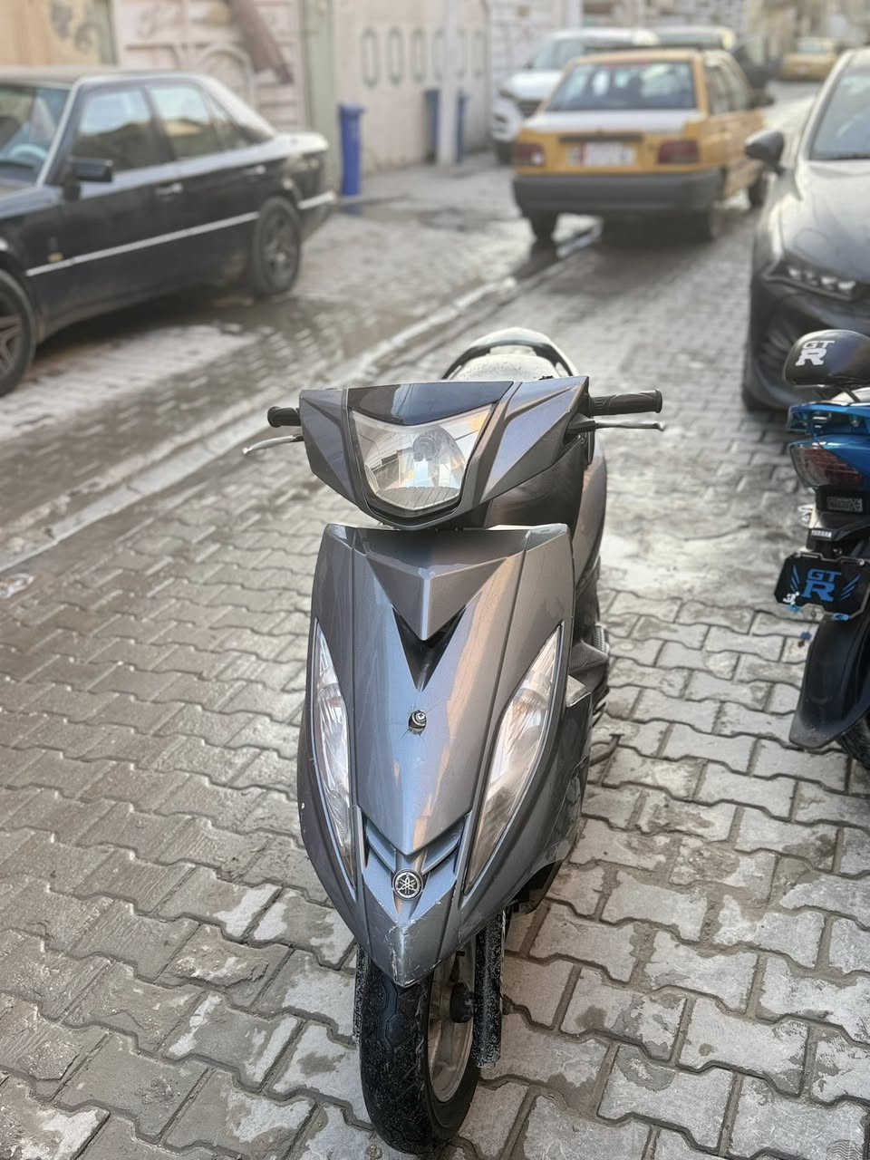 السلام وعليكم دراجه جيتي ار للبيع مكينه مكفوله دراجه تخبل نضيفه مابيه اي نقص مكاني بغداد رايدها 800الف و بيه مجال و هاذ رقمي ***********
