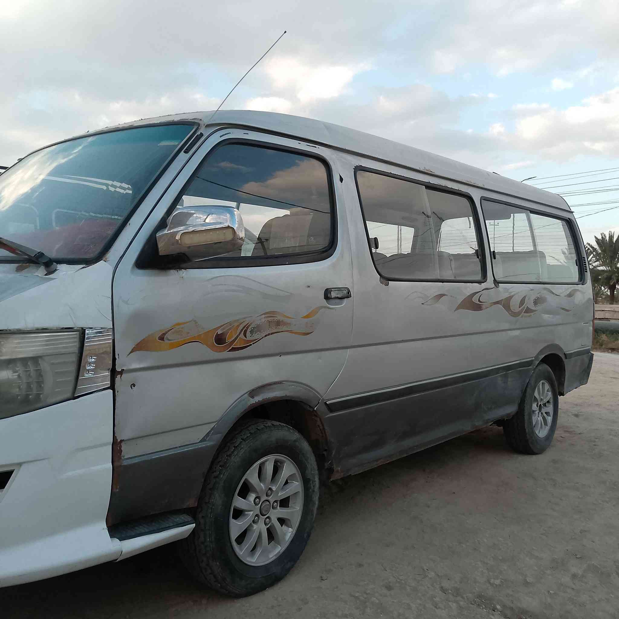 السلام عليكم فتون موصليه رقم بغداد الاماني سياره جاهزة محرك كير اكسن خير من الله حداديه توير انضاف سياره بلادي مامصبوغه سعر30 وبيهه مجال مكانهه ناصرية سوق الشيوخ الانتصال على الرقم التالي ***********
