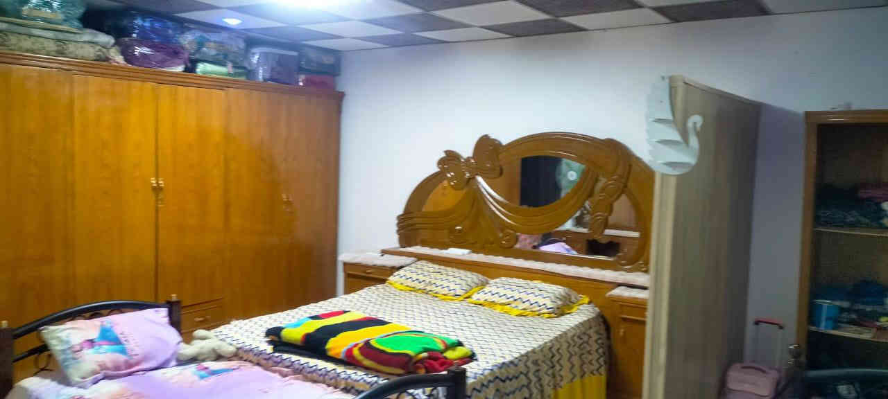 🌺عرض مميز ومناسب مكان جدًا راقي بيت مساحة (100متر) على شارعين شارع الزوار وشارع معمل الدبس يحتوي البيت على طابقين الطابق الاول غرفه وصالة ومطبخ واستقبال ومنور عدد 2 وتخاريج داخلية خارجية وساحة بيت يحتوي الطابق الثاني على غرفة وصالة
واجهة البيت 6 متر والنزال 17 اساس وسقف كونكريت الطابق الاول بلوك درجة اولى الطابق الثاني طابوق بناء درجة اولى السعر 48 
للأستفسار واتساب ***********

مكتب الموسوي للوسائط العقارية مستعدون لأستقبال عروضكم التجرية والزراعية والسكنية
