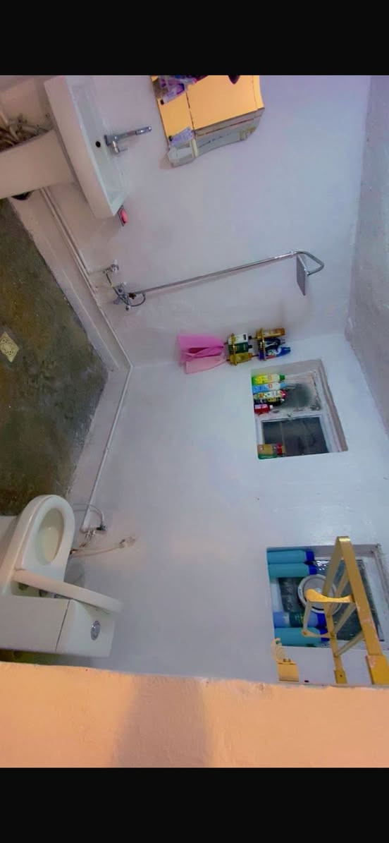 السلام عليكم
شقه طابق للبيع  ثاني ركن وجه العماره رقم  العماره12
مساحه 102 م
غرفتين وصاله وحمام ومطبخ وبالكون 
كامله  مناقصها شي  للاستفسار☎️
*********** بي واتساب السعر خاص
