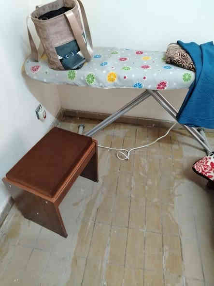 غراض بيت للبيع ستعمال شهر مكانه مدينه الصدر 
***********
