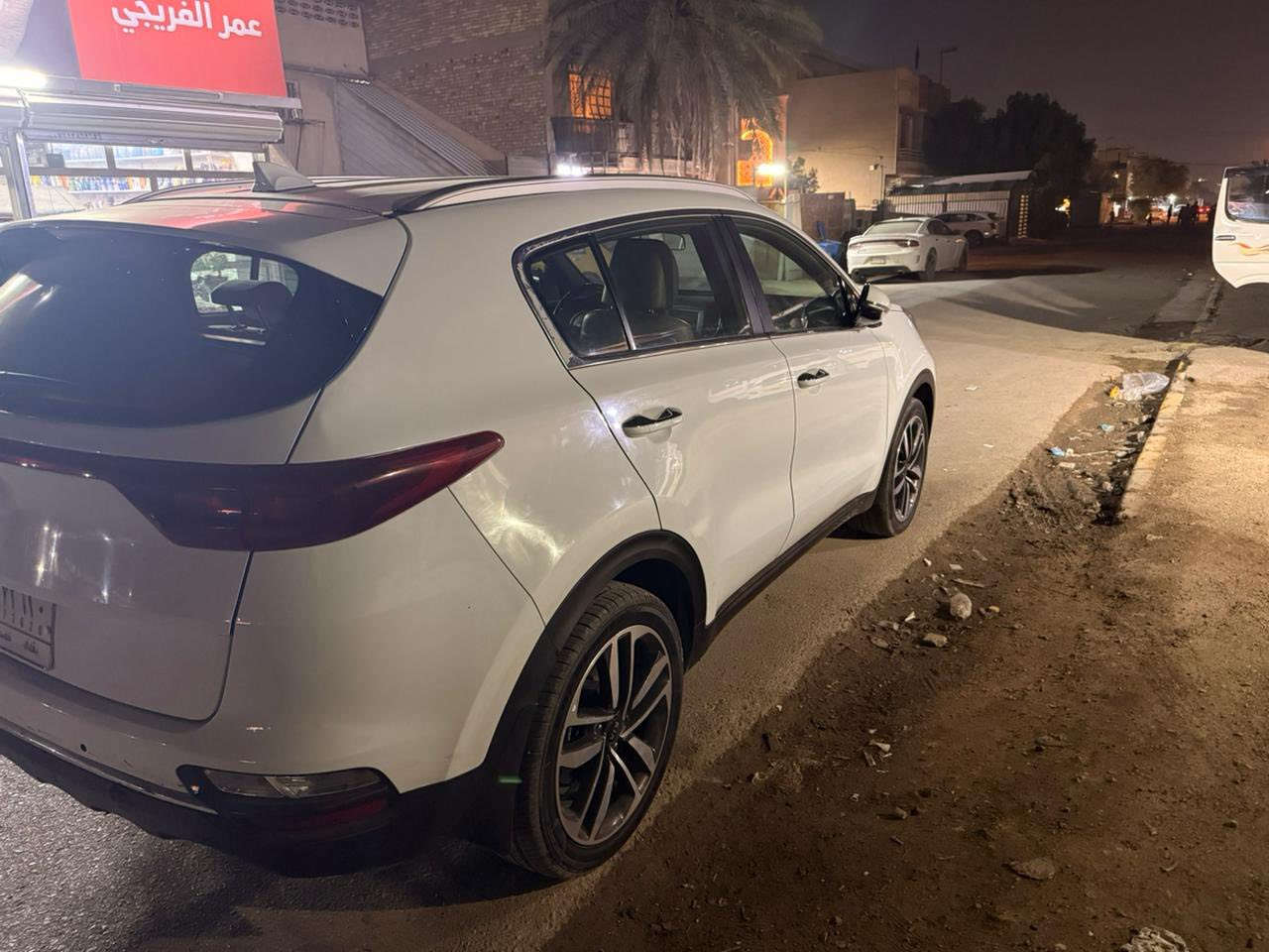 سلام عليكم 

سبورتج موديل 2020 خليجي ماشية 82 الف بيهة بارد جوة قبق لبانزين اصبعين 
مكاني جميلة رقم الهاتف ***********
السعر 205$
