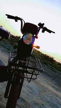 بايسكل شحن حجم 20   السرعه88 عدد البطاريات 4  سعر350وبيه مجال بسيط   ل...