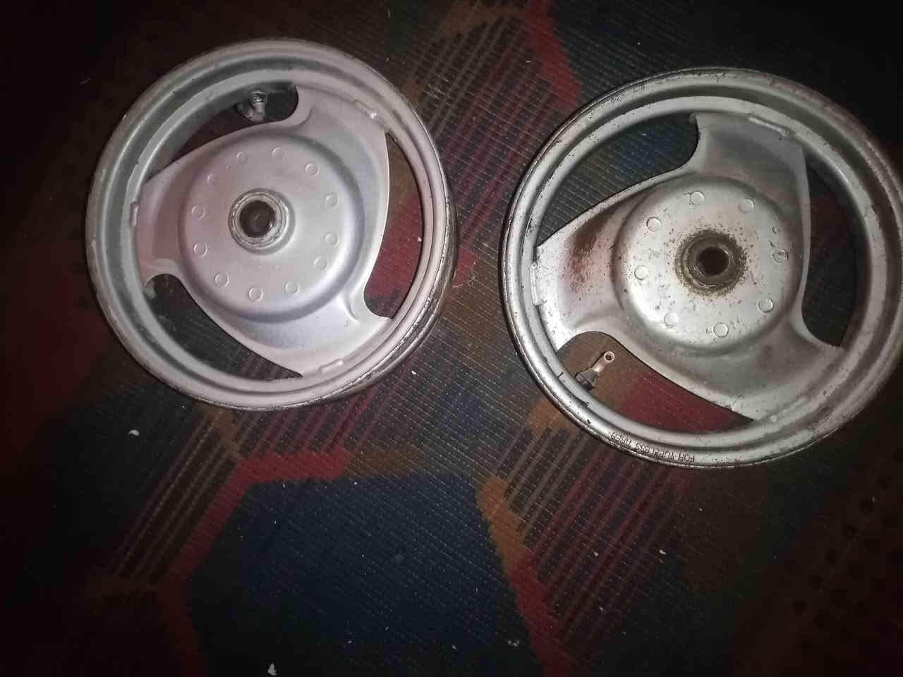 دبلات. ماگس قجمه. وكفرات كامله. وزوج وياله بلادي.
كفر عصفوري كامل هوه والسوادات كامل

كفر عدله بلادي.

للبيع السعر خاص. *********** متواجد واتساب

البصره. قضاء المدينه.
