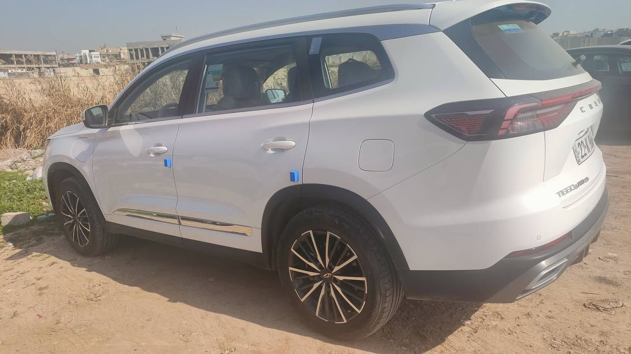 🚗 شيري تيگو 8 برو بلگن هايبرد 2024
لون أبيض – وارد صيني
📍 الموصل
الممشى: 3,000 كم فقط
السعر: 275 ورقة
🔹 السيارة أصلية وضع شركة، بحالة الوكالة وما بيها أي صبغ أو حادث.
🔹 المواصفات (فل أوبشن):
محرك بنزين + كهرباء (Plug-in Hybrid) اقتصادي جداً
نظام AI هلو شيري تحكم صوت تتكلم معاها
نظام دفع رباعي AWD
سقف بانورامي
كاميرات 360°
شاشة كبيرة + لوحة قيادة رقمية
تشغيل بصمة + مفتاح ذكي + تشغيل عن بُعد
باب خلفي كهربائي
مثبت سرعة + تحكم نزول منحدرات
حساسات أمامية وخلفية
تبريد وتدفئة أوتوماتيك
مقاعد كهربائية
شاحن لاسلكي
إنارة داخلية محيطية
LED + كشافات ضباب
8 وسائد هوائية
ABS + مانع انزلاق + فرملة طوارئ
وبعد اكو مواصفات اكثر…
✨ سيارة عائلية فخمة، صرفية ممتازة، ممشى قليل جداً.
للاستفسار الاتصال 📞
***********
