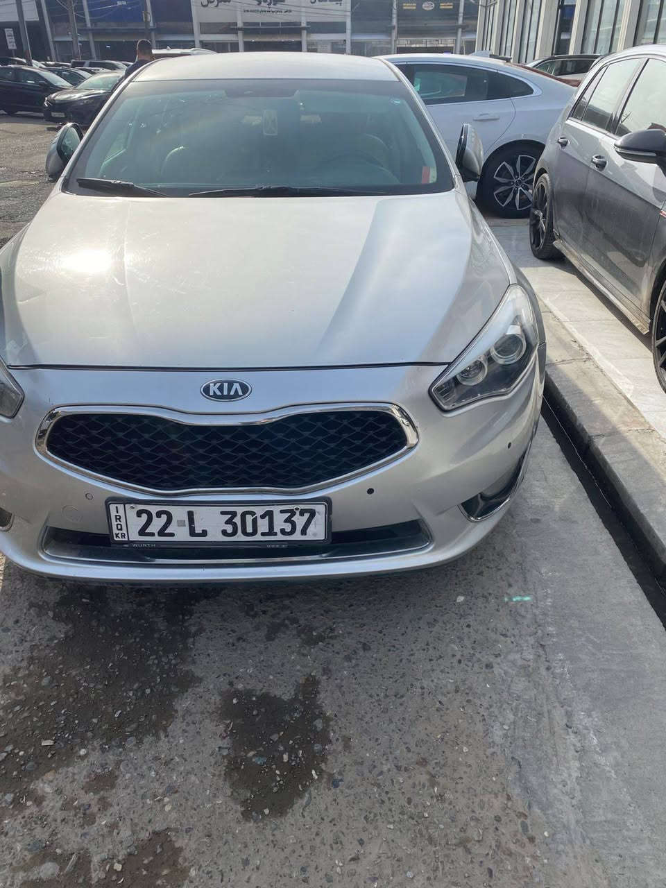 كيا كادنزا موديل 2014 خليجي ترهم مراوس ب كيا فورتي او النترا 
سعر 135وبيه مجال بيه قطعه وحدا جاملق
جه السايق فقط مواصفات فول
عده فتحه كشنات جلد+كهربائي
مري شفط كشنات تدفئة تبريد
نضام يكو سبورت شاشه يباد
كامره خلفيه دواره حساسات
خلفيه تحكم خلفي قطعتين تبريد
وبعد بيهه هواي مواصفات
مكينه سته 6سلندر 3500 مكينه
وكير مكفولات حداديه جديدهه
تخم تاير جديد تبريد شغال ثلج سياره جديده وجاهزه وأي نقص
مابيهه رقم اربيل سنويه لل 27
مكان سياره انبار رمادي ***********
*********** الرمادي, الأنبار
