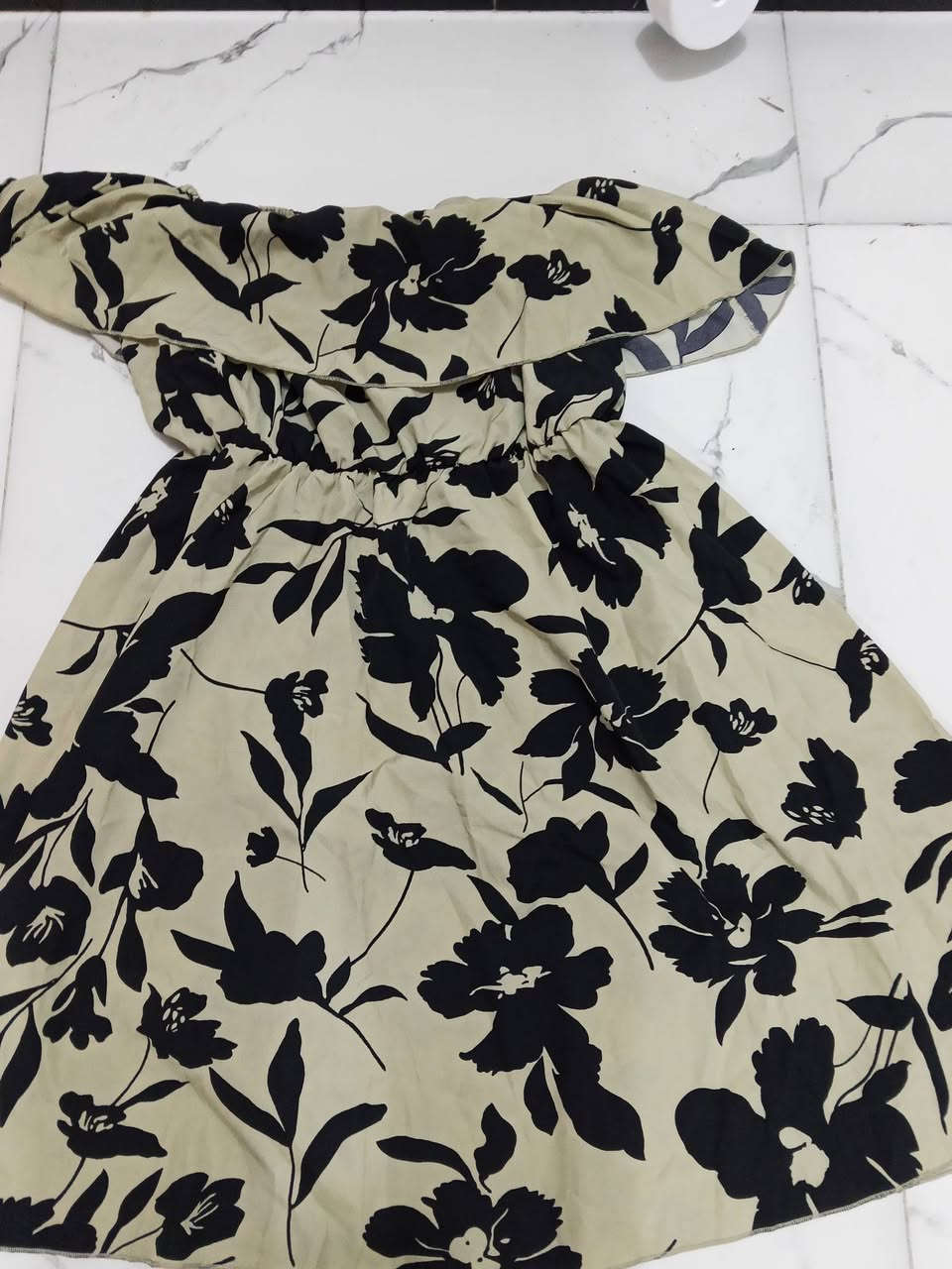 السلام عليكم شباب اغراض مشكلة اي حاجة الفين دينار الشراي يتواصل ***********
