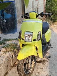 بوليس مصطره موديل 13دراجه خير من الله مابيها اي نقص شاشه شغاله كفراتها...