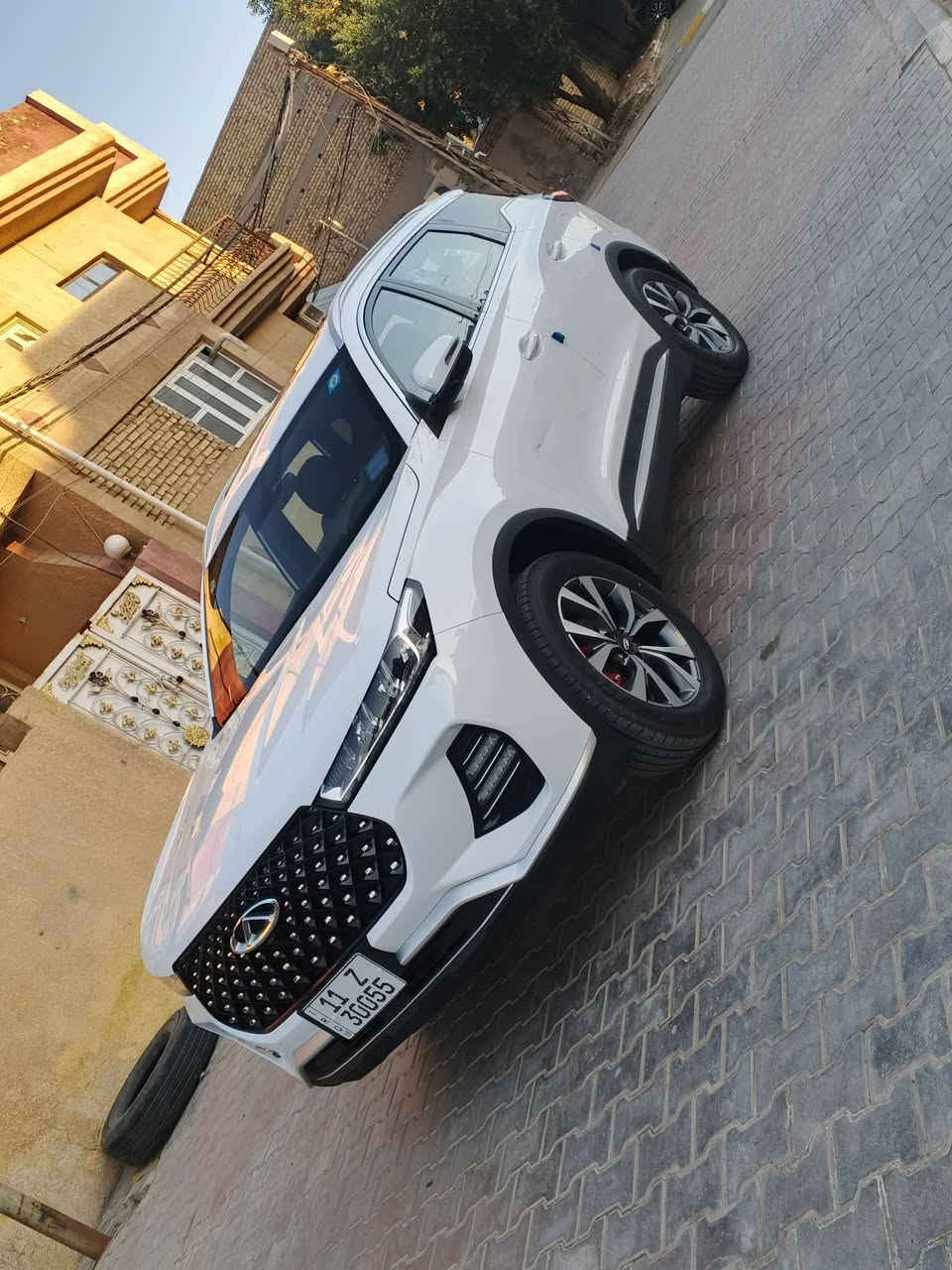 !!️ تيكو 7برو بعدها زيرو ماشيه 5000
اليكم التفاصيل الآتية:
 حره تحويل بلاسم 
 خليجي 
 الموديل2024
 حساسات أمامية 
حساسات جانبيه بالمري
 حساسات خلفية
 لايت زينون + LED
 كشافات 
 بك لايت LED 
 فتح الصندوق كهرباء 
 بانوراما !!️
كشن ذاكره 
 هاند بريك بصمة 
 مفتاح التشغيل بصمة 
 دشبول شاشة 
 كاميرا دوارة
 4 كاميرات °360
 المقاعد جلد  
 حركة مقعد السائق كهرباء 
 مثبت السرعة Cruise 
 أوضاع القيادة  Drive Mode
 مقود جلد حياكة رياضي 
 حساسات ضغط اطارات
 تبريد شاشة مناخين منفصلين 
 قطعتين تبريد 
 أوضاع القيادة DRIVE MODE 
 ا ABS  
 أوتو هولد 
ا ISOFIX  ايزو فكس
 نظام مانع الانزلاق
 تتسع المقصورة الداخلية ل 5 راكب 
 اشارة في المرايا الجانبية قابلة للطي 
 مخرج منفذ الطاقة 
 شاحن هاتف Wireless 
 ا  Bluetooth / USB

السيارة نظيفة جدا بيه شخط بسيط منزلة بالصور  فقط 
 تجي توشفه وبيك خير ودلل 
سعره 145 ورقة ومجاله جدا بسيط 
رقم الهاتف ***********
مكان سياره بصره ابي الخصيب
