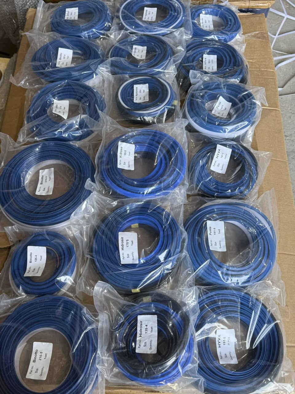 محل (عزيز فاروق)وكيل وحيد بالعراق
أربيل الصناعه الشماليه
يوجد توصيل محافظات العراق

0750 440 6322 ☎️
0773 440 3232 ☎️
