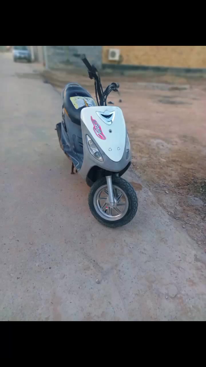 دراجه غجمه مال حاويه للبيع مبدل بيهه بس زنجيل كلشي شقال بيهه دراجه كامله قرضها كلهي موجوده السعر ٦٠٠ بيه مجال للطيبن


**إذا كنت صاحب هذا الإعلان وتريد حذفه لأي سبب، رجاءا أرسل رسالة إلى الدعم الفني**