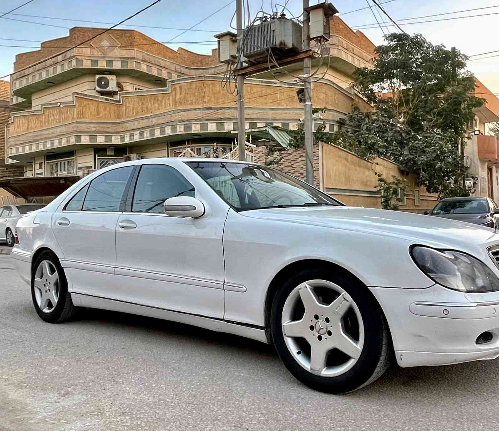 السلام عليكم اخوتي غواصه موديل 2000 محرك 8سلندر S500 مكينه وكير حاويه باب قصير مواصفات الغواصه معروفه رقم جديد بأسمنه تحويل مباشر  السعر 110 وبي مجال للشراي مكاني بابل ***********
