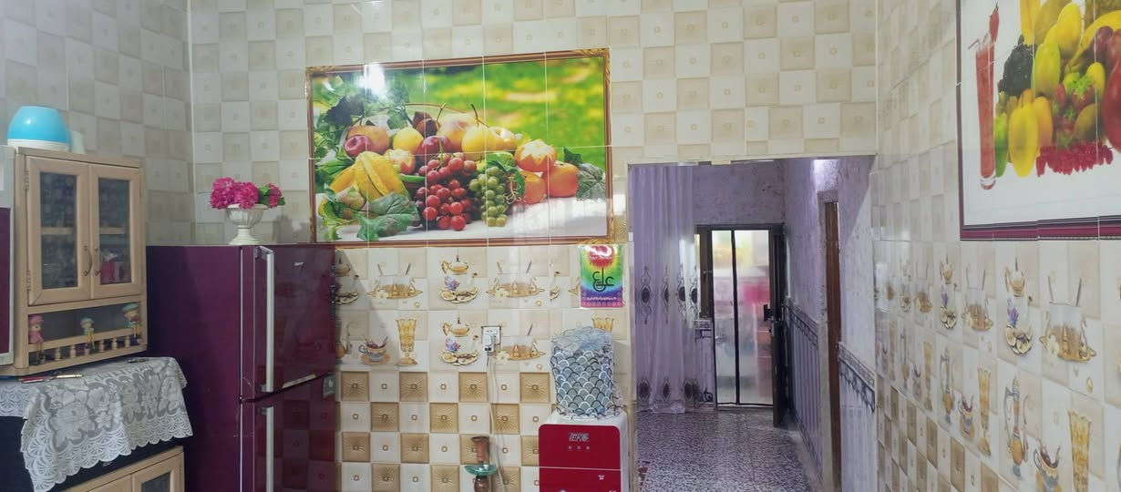 بيت للبيع 100م   عقد 25  الحر الصغير البزل ***********
