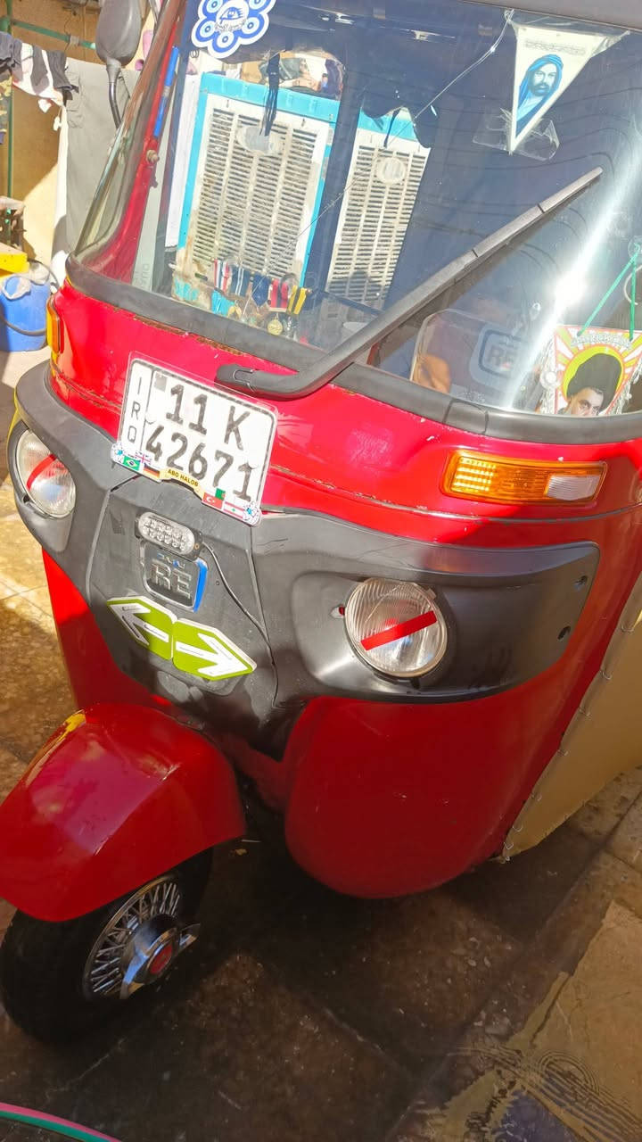 سلام عليكم شباب تك توك موديل 2018@رقم وسنوية نكلايزي رايدهه 5ملاين كماشوف بل صوره بيهه مجال هاذ رقم موبايل*********** متواجد منطقة الحسينية راجديه
