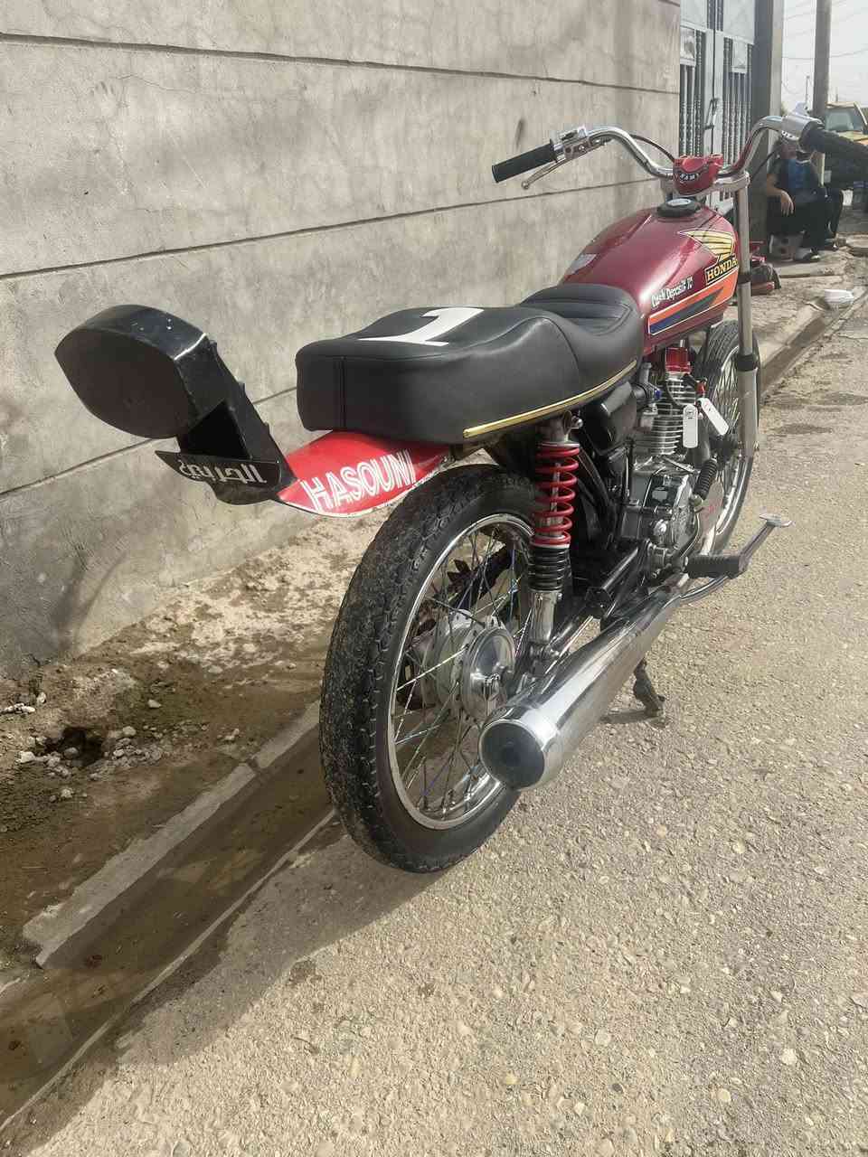 سلام عليكم
دراجه تعمير. 
شاصيه 2014 اوراق كاملات 
وتعميره25نضيفه كلش  تيربو شلعه معدل فصله فول 
دراجه نضيفه مال جناي 
سعره خاص مو شراي لايراسل 

مكاني دوانيه حي الجامعه 📤
رقم ‏***********
خاص مفتوح
