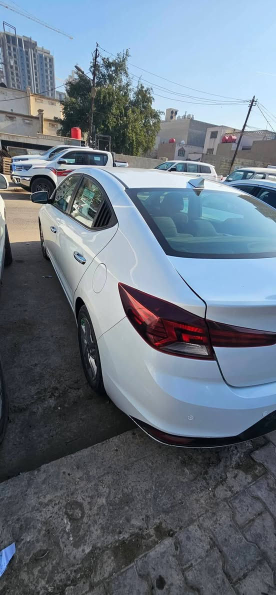 السلام عليكم
النترا 2020 امريكي 
محرك 2000 دوش
حادث سياره قبق جنطه فقط السونار موجود 
كيرAT 
 مواصفات سياره حلوه 
تحكم ستيرن شاشه كامره خلفيه 
حدادية سياره جاهزه
تخم تاير جاهز 
تبريد تدفئه شغال
سياره مابيها كل نقص 
سياره ماشيه 99
رقم سياره بغداد تحويل مباشر
عنوان سياره بغداد 
رقم الهاتف *********** اتصل بالفيس مامتواجد 

السعر 120
