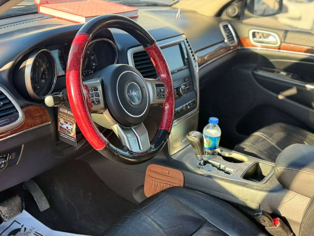 جيب ٢٠١٢ السعر ١٧٥
محرك مامفتوح ٦
كير تبريد طخم امامي وخلفي وتايرات جديد
فول موصفات بانوراما كشنات جلد وهيتر وكهرب وخزن
مري قلاب سنويه ورقم وهزه جديد
كفاله عامه من الضرر بيها بوند كلير فقط 
سياره جاهزه ماشيه ٢٠٠
مكاني حي التاميم
***********
***********
