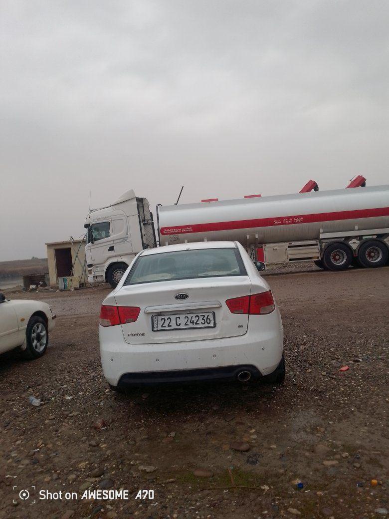 مكلف بانشر السلام عليكم البيع سيراتو مكصوص سياره فول  عده تنته كير محرك شرط صدر خلفي امامي حيللل زينات تخم تاير جديد سياره موديل 2010 سعر 42وبيه مجال قليل  السياره جديده بمعنى الكلمه الاتصال على الرقم ***********
