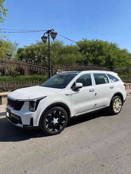 سورنتو 25 خليجي زيرو ضمان الدولية

السعر  53 مليون رقم بغداد 
ترهم مراوس بسورنتو اوسبورتج موديل اقل

بنوراما 
4 كامرات 
رادارات 
تحريك آلي بريمونت 
محرك 6 سلندر 
كير ماوس
داتاشو 
ويل حجم 20
كراسي كهرباء 
جنطة كهرباء 
بصمة وتشغيل عن بعد
شاشة متصلة تعمل بنظام بلي كار
 نفيكيشن جي بي اس 
انارة داخلية ليزرية متغيرة الالوان 
اللايت عالي ناصي زنون 
لد نهاري ليزري امامي 
بك لايت ليزري LED
هندبريك دكمة 
اوتو هولد 
درايف مود
مانع انزلاق
مساعد منحدرات
شحن وايرليس بلوتوث 
تحكمات ستيرن فول 
حساسات امامي خلفي 
تبريد 3 قطع مع تحكم منفصل للخلف 
السيارة استيراد الشركة الدولية لوكالة كيا 
ضمان 5 سنوات 
4 تبديلات دهن مجانا
سنة صيانة مجانا

***********
  
مكانها البياع
