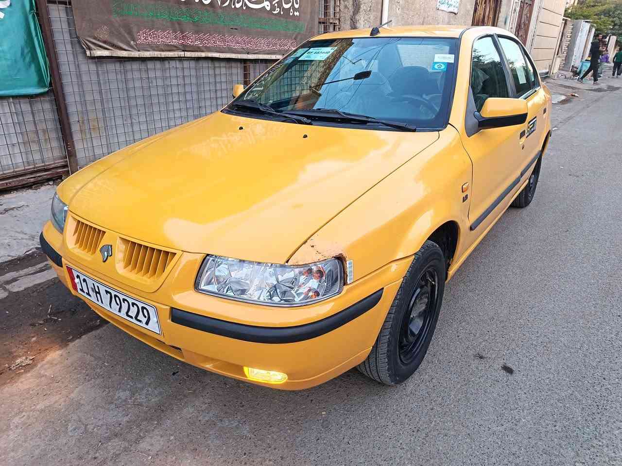 السلام عليكم سمند ١٧ للبيع سياره جاهزه رقم جديد وتخم تاير جديد وصدر جديد سياره جاهزه مصفره هيئه وغرامات سياره ضررها بنيد مبدل وخشم الجاملغ سياره جديده وجاهزه السعر ٥٥وبيها مجال رقم *********** العنوان مدينه
