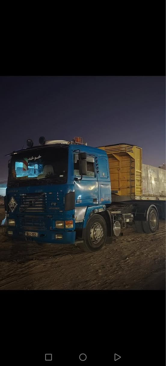 السلام عليكم فالفو 1993 مكينه 23 ستندر شرط عل سحك كلج جديد تبريد سبلت تخم تاير 3ازواج مربوطه تنكر رقم واسط 
***********
