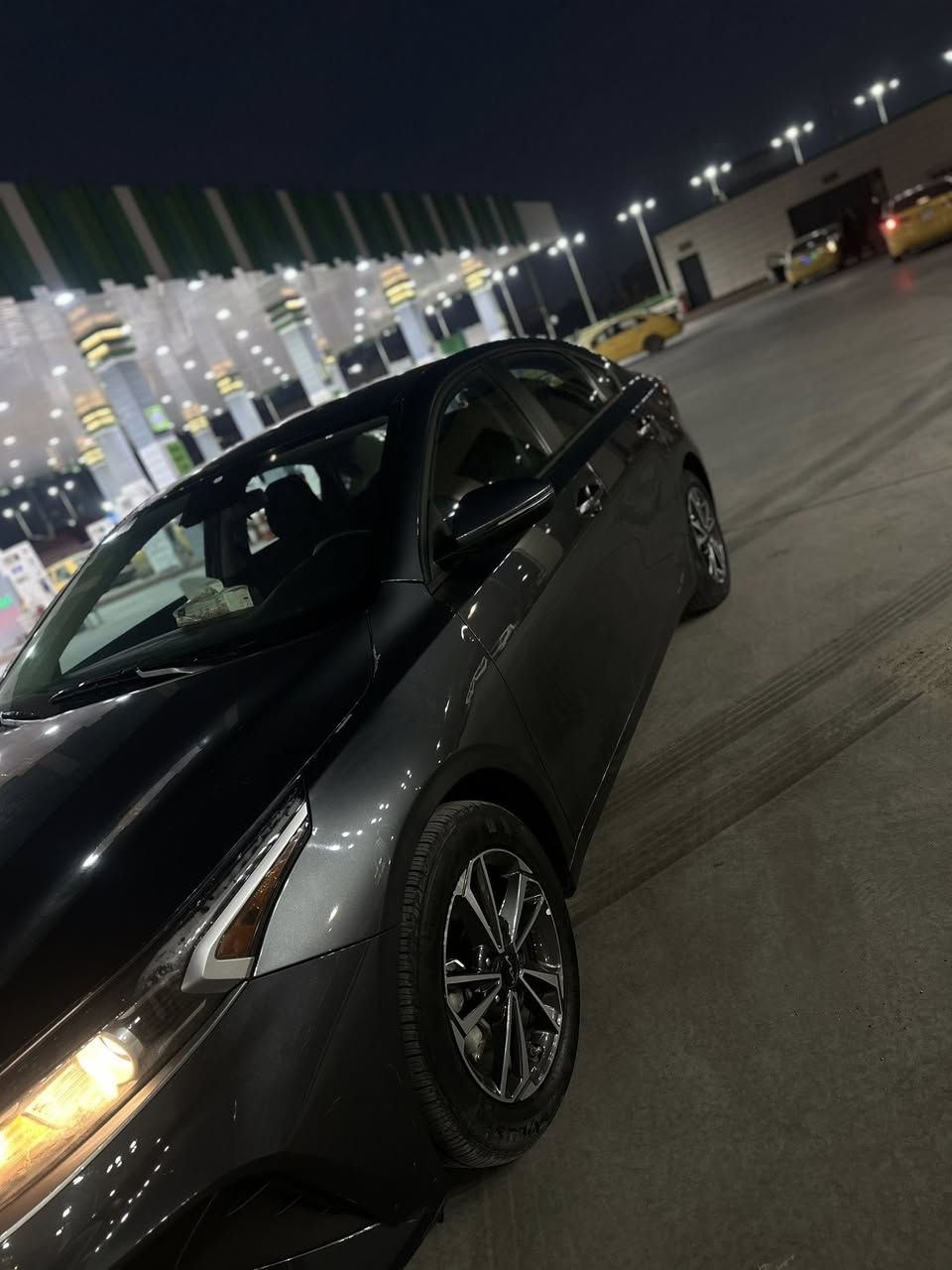 فورتي مديل 2024 رقم بغداد الدولي ب اسمي شرط التحويل السيارة دخول جديد صور حادثه بلمنشور كفاله من الصبغ 
فقط بارد بجاملغ الامامي وطرف البنيد 
مواصفات السيارة نص فول شاشه جبيرة رادادات اماميه وجانبيه ماشيه 12 الف فقط سياره بريحت الشركه 
مكاني بغداد البلديات  السعر   153 وبيهه مجال 
رقم الهاتف ***********
