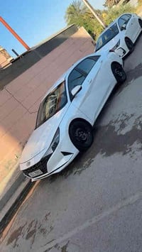 مابيهه بس بنيد وجاملغ وبيهه جاملغ خلفي ع وضعه ممصلح  السعر ١٥٠ وبيهه م...