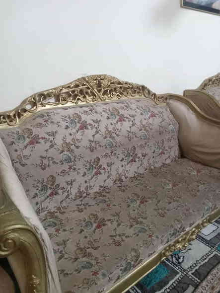 تخم السعر 200 
عنوان صقلاويه
للاستفسار ***********
