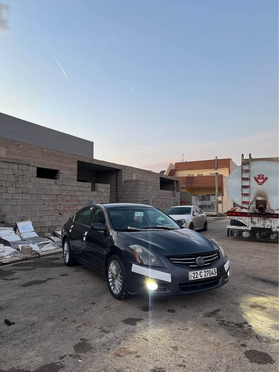 ماشاللە لە مالی هه موو لاێيک 
ئاڵتیما 2009 رەقەم و سەنەوی نوێ چوار پارچە سوبوخ ژوورێ نەگرتیە بێ ئیرباگ چوار تایە ویلی ئەڤەلۆنی لەژێرە گێر و مەکینە بەشەرت تەقەو رەقە بەشەرت داوی 88وەرقەی لێدەکم مەجالئکی برایانە 750دۆلاری خەرمە لەسەرە پاش مەحمەلە دەگێنمەوە رەقەم ***********
شوێن هه ولێر أربيل, العراق
