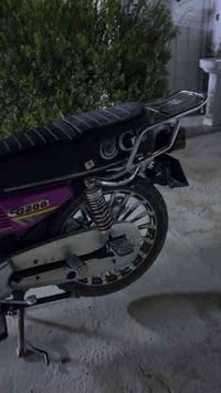 للبيع دراجه سيفان 2025 خمسه كير ماشيه 4 الاف كلش نضيفة وحلوه سولنك الا...