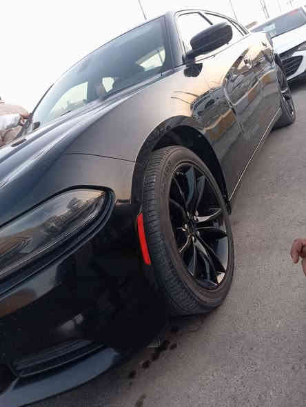 جارجر مديل 22 اصل فول 
حادث موضح بالصور تبديل باب فقط 
مرقم ذي قار 
ماشية 77 
السعر 230
***********
